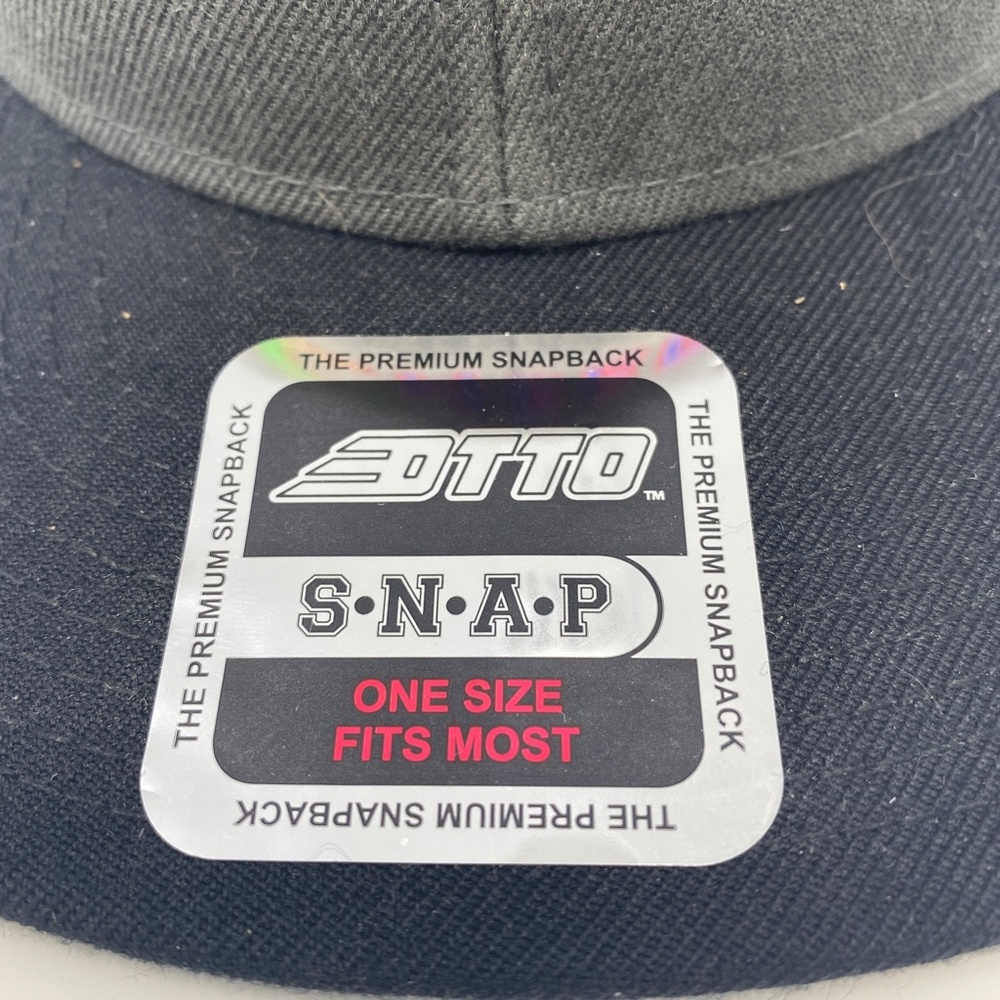 Custom Embroidered Cap " Cheers " - Picture 3 of 5
